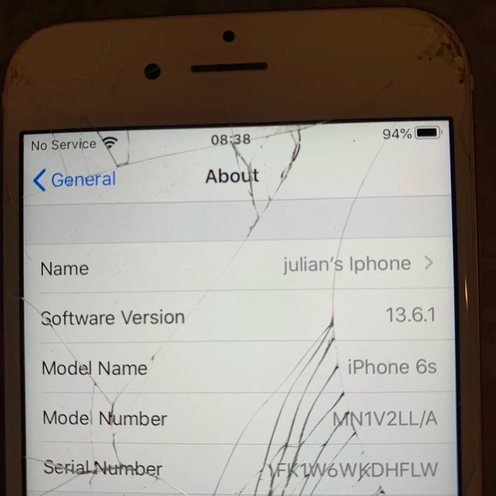 IPhone 6S 32 GB, Rose Gold, fully functional, cracked screen